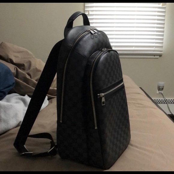 LV MICHAEL BACKPACK - Picture 5 of 8